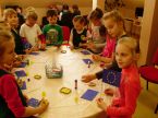 Prienų „Ąžuolo“ progimnazijos 1b kl. mokiniai (mokytoja Rasa Bartkutė)