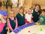 Prienų „Ąžuolo“ progimnazijos 1b kl. mokiniai (mokytoja Rasa Bartkutė)